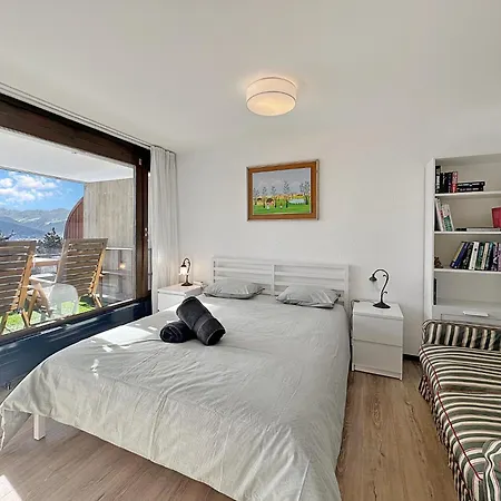Alpine Club Retreat, Studio, Pool And View