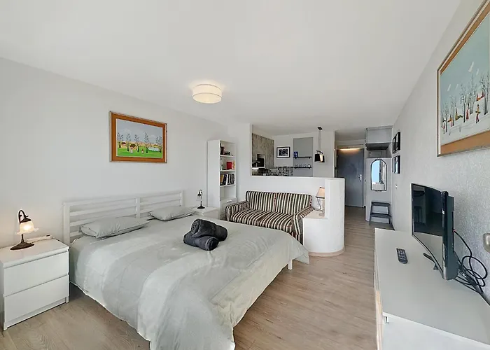 Alpine Club Retreat, Studio, Pool And View Διαμέρισμα