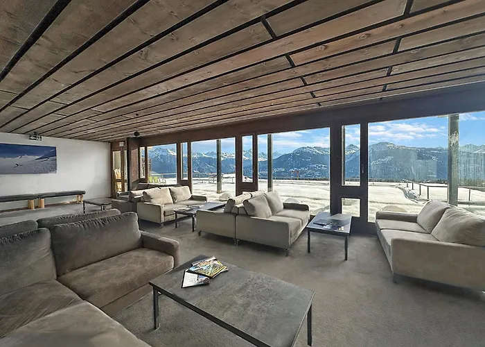 Alpine Club Retreat, Studio, Pool And View * Κρανς Μοντάνα